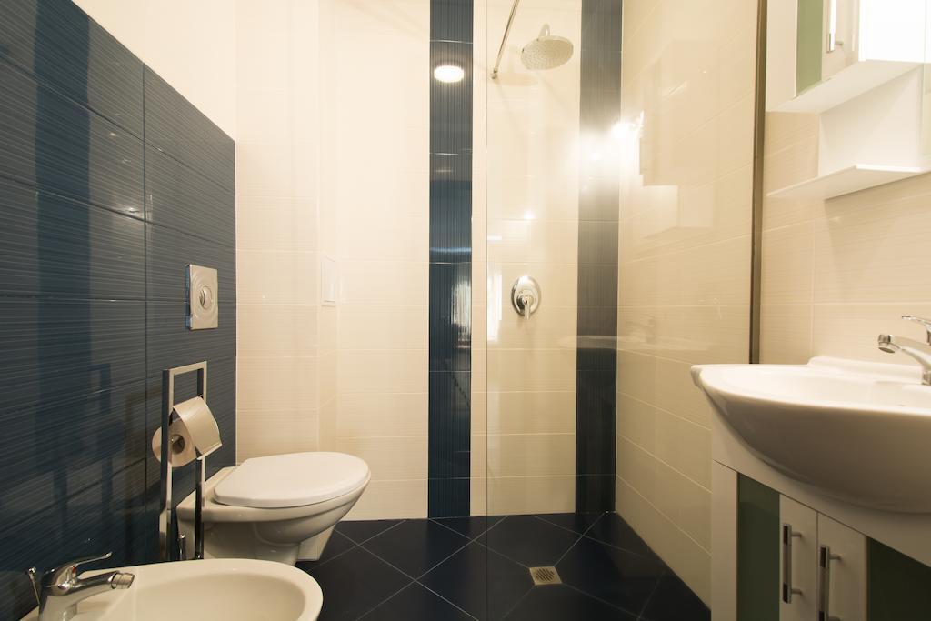 Holiday Village Lozenets Rom bilde